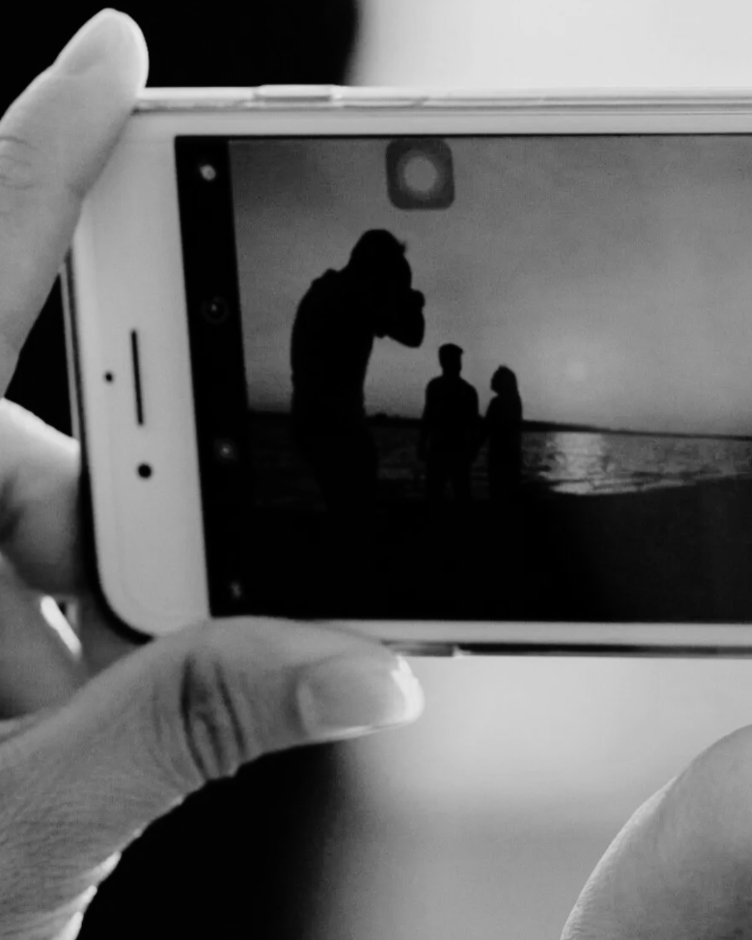 Redes Sociais e Adultização: Alerta sobre Exploração Infantil