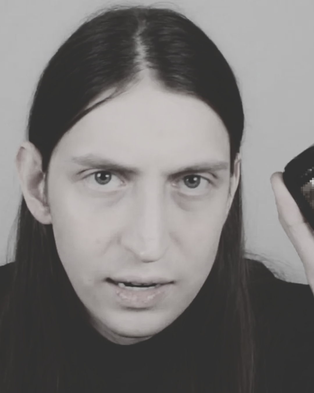 Adultização na Internet: Um Alerta sobre a Exploração Digital de Crianças e Adolescentes